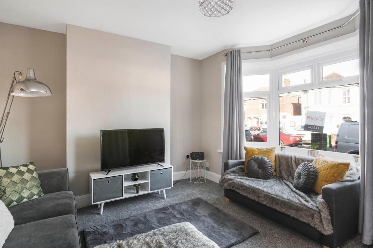 Spacious 3 Bed House, Netflix, Garden, Parking Southampton Ngoại thất bức ảnh