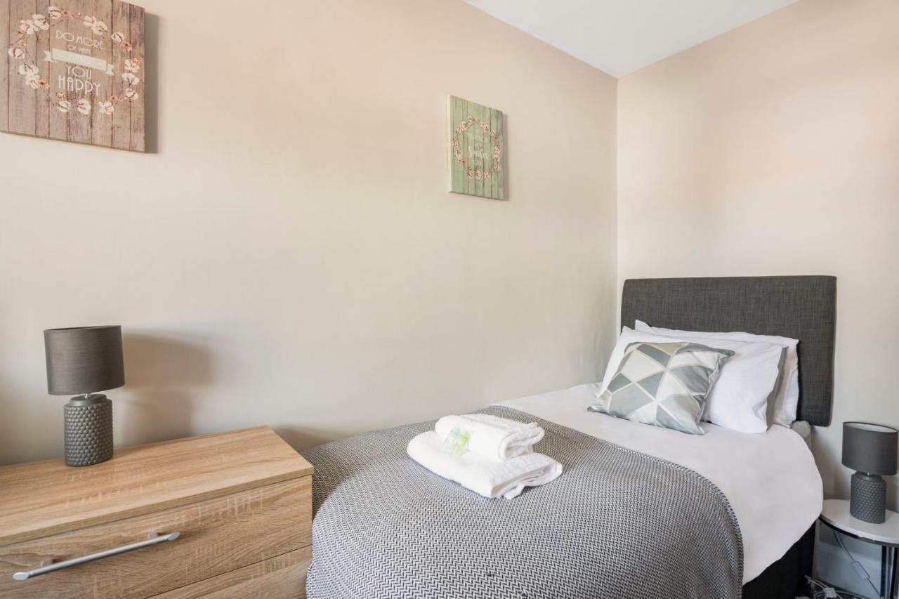 Spacious 3 Bed House, Netflix, Garden, Parking Southampton Ngoại thất bức ảnh